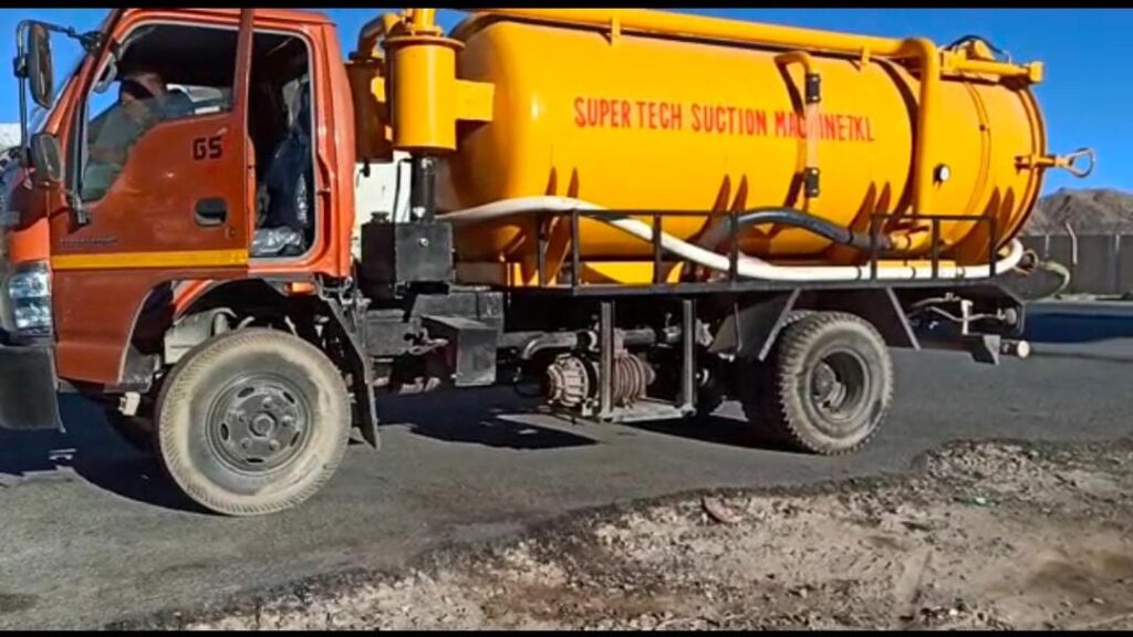 Truck Mounted Sewer Suction Machine Manufacturer